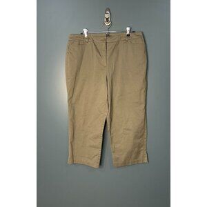 Pre-loved Briggs New York Women's 16 Olive/Khaki Capris